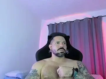 Stripchat Nude Webcam of Pierre_Vidal