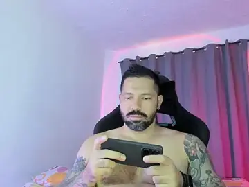 Stripchat Live Sex Cam of Pierre_Vidal