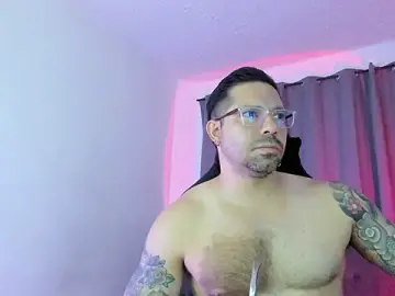 Stripchat Free Live Porn of Pierre_Vidal