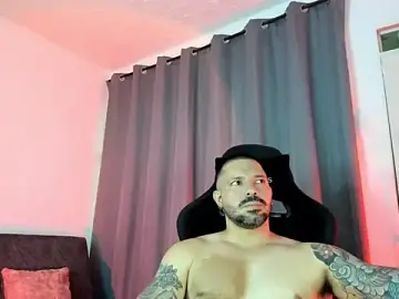 Stripchat Live Sex Cam of Pierre_Vidal