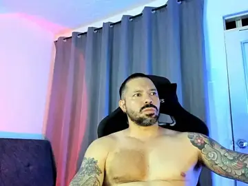 Stripchat Watch Live Sex Cams of Pierre_Vidal
