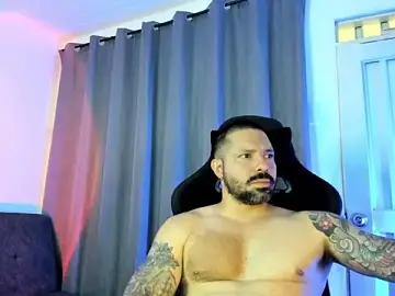 Stripchat Adult Webcams of Pierre_Vidal
