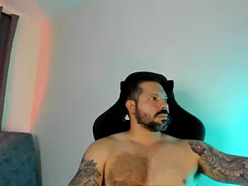 Stripchat Adult Webcam of Pierre_Vidal