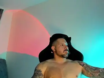 Stripchat Adult Webcams of Pierre_Vidal
