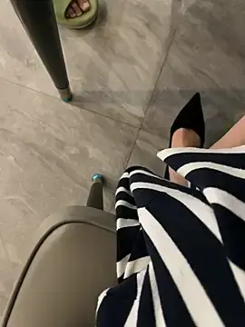 Stripchat Live Sex Cam of xiaomaomi0123