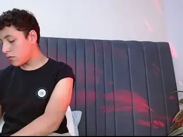 Stripchat Live Porn of 24_7horny_