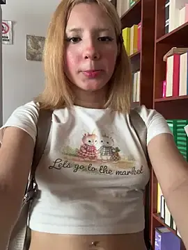 Stripchat Watch Live Sex Cams of SweetBunnyGF