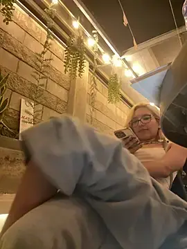 Stripchat Watch Live Sex Cams of SweetBunnyGF