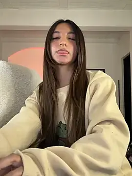 Stripchat Free Porn Cam of aly_golden_