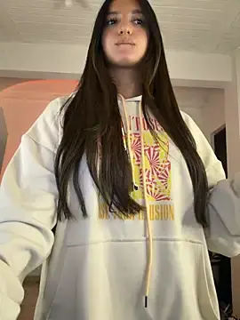 Stripchat Free Live Porn of aly_golden_