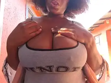 Stripchat Sex Cam of EbonyRose9