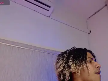 Stripchat Best Webcam of Vic_cooper
