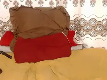 Stripchat Free Porn Cam of Karishma99_