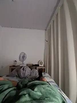Stripchat Live Sex Cam of Robsonitj90