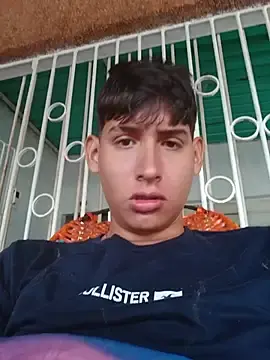 Stripchat Watch Live Sex Cams of Luisneljc