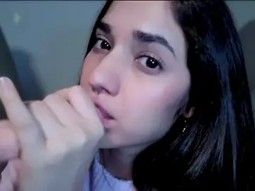 Stripchat Adult Webcam of MadawiOud