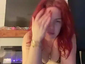 Stripchat Live Sex Cam of amberluxxe