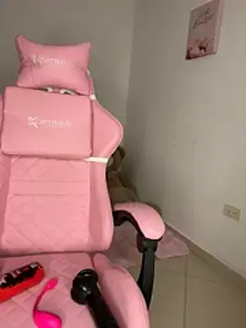 Stripchat Sex Cam of jailyncam_