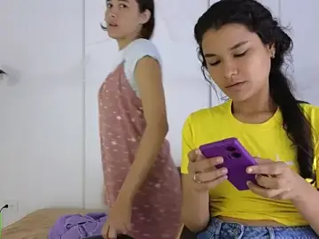 Stripchat Nude Webcam of sexychanell_18
