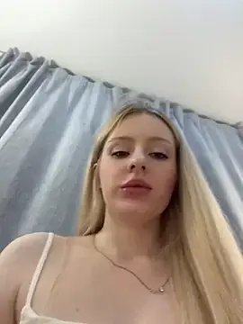 Stripchat Live Sex Cam of CaseyCumFace