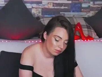 Stripchat Live Sex Cam of GrayLunna