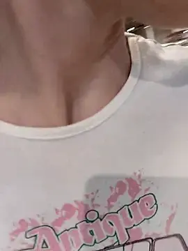 Stripchat Best live sex cam show of MelissaPinkiss