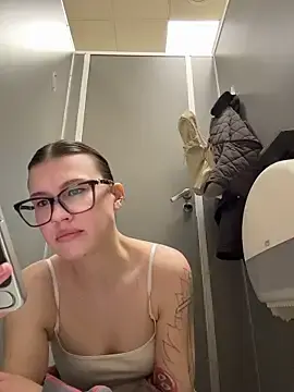 Stripchat Watch Live Sex Cams of RinaCat