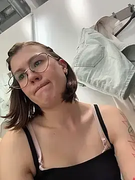 Stripchat Adult Webcam of RinaCat