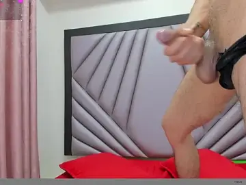 Stripchat Best live sex cam show of Martshall09
