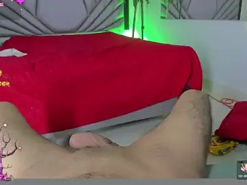 Stripchat Live Sex Cam of Martshall09