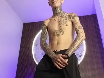 Stripchat Adult Video Chat of Paulo_527