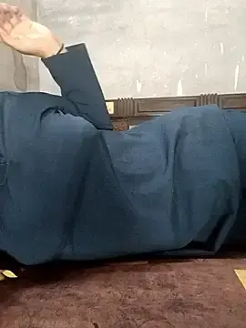 Stripchat Nude Webcam of Riyashrma001