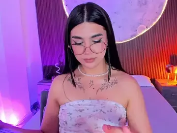 Stripchat Free Porn Cam of RoseCassie