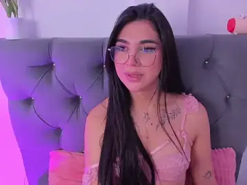 Stripchat Adult Webcams of RoseCassie