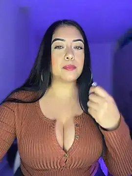 Stripchat Free Porn Cam of cami_ortiz__