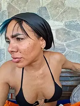 Stripchat Nude Webcam of Doll_Loren
