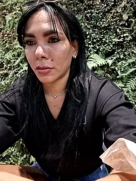 Stripchat Sex Cam of Doll_Loren