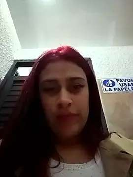 Stripchat Free Porn Cam of MariBelle1