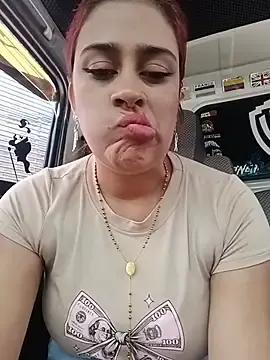 Stripchat Free Live Porn of MariBelle1