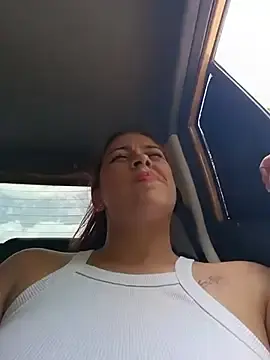 Stripchat Free Live Porn of MariBelle1