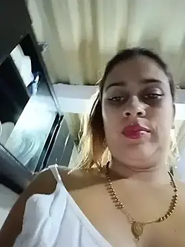 Stripchat Free Live Porn of MariBelle1