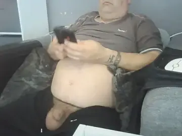 Stripchat Live Sex Cam of Naturistmale45