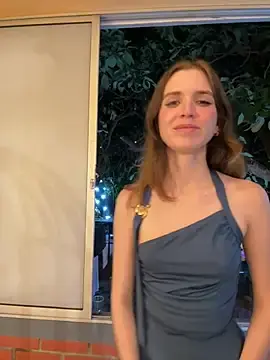 Stripchat Live Sex Cam of kevin_hotgirls
