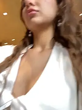 Stripchat Sex Cam of QuitieLia