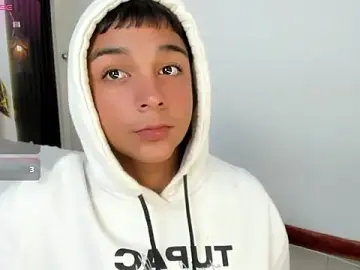 Stripchat Best live sex cam show of Seductivo_jr