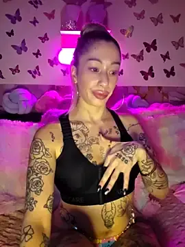 Stripchat Live Sex Cam of CHACHOULAND