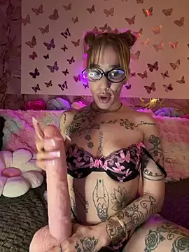 Stripchat Free Porn Cam of CHACHOULAND