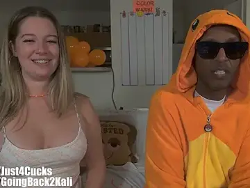 Stripchat Live Sex of boomboomr00m