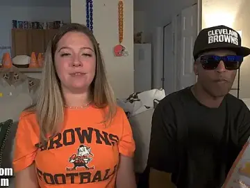 Stripchat Live Sex Cam of boomboomr00m