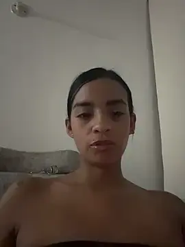 Stripchat Nude Webcam of Laura_fernandezII